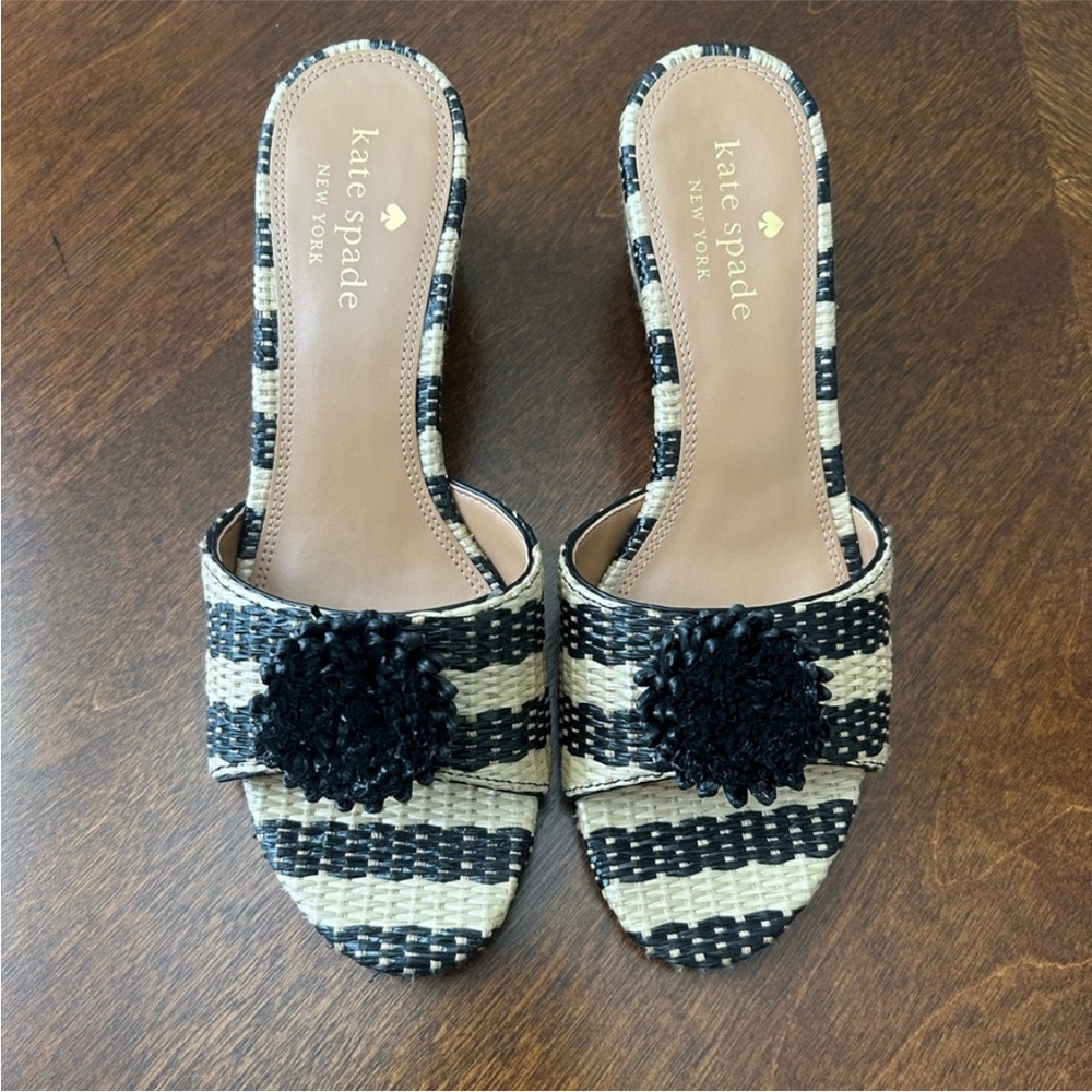 Kate Spade Black and Tan Slide Sandals with Woven Pattern